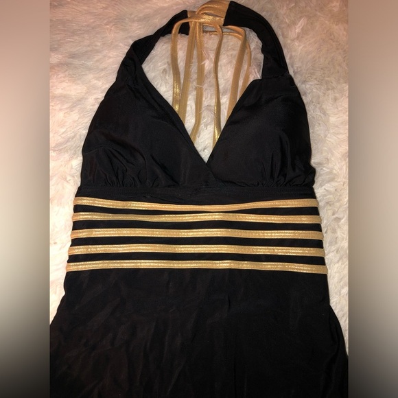 VENUS Lascana Black and Gold One-Piece Swimsuit - Picture 7 of 13